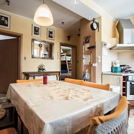 Guest House Wanda Валбжих Екстер'єр фото