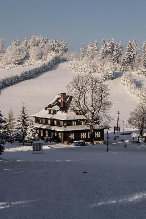 Guest House Wanda Валбжих Екстер'єр фото