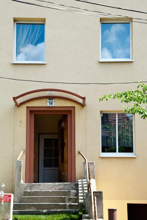 Guest House Wanda Валбжих Екстер'єр фото