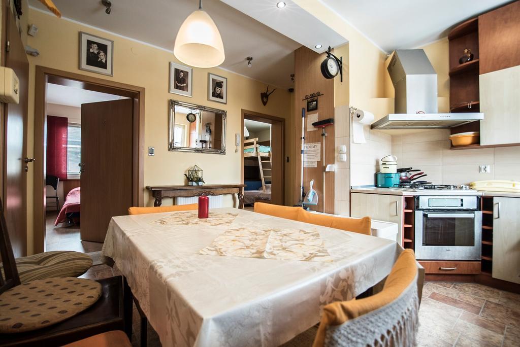 Guest House Wanda Валбжих Екстер'єр фото